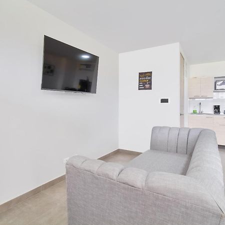 Camelot Apartahotel Medellín Buitenkant foto