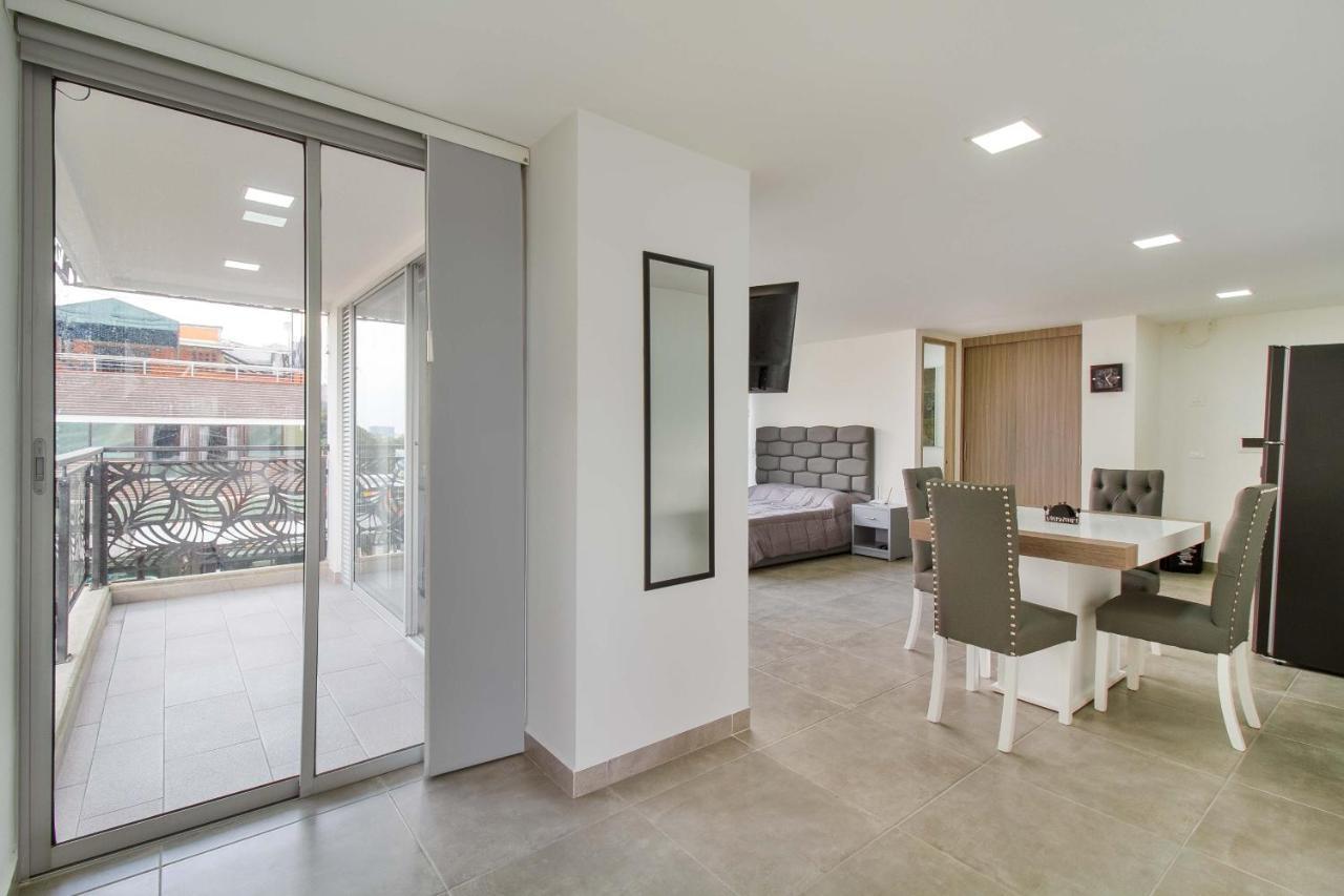 Camelot Apartahotel Medellín Buitenkant foto