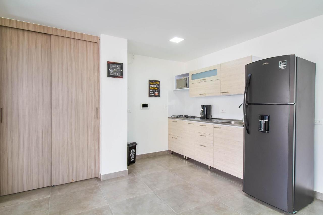 Camelot Apartahotel Medellín Buitenkant foto