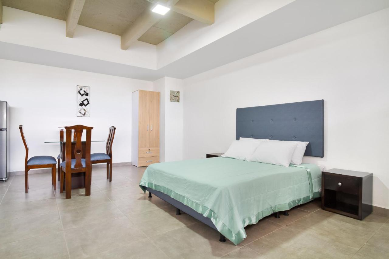 Camelot Apartahotel Medellín Buitenkant foto