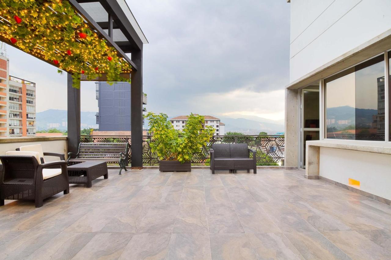 Camelot Apartahotel Medellín Buitenkant foto