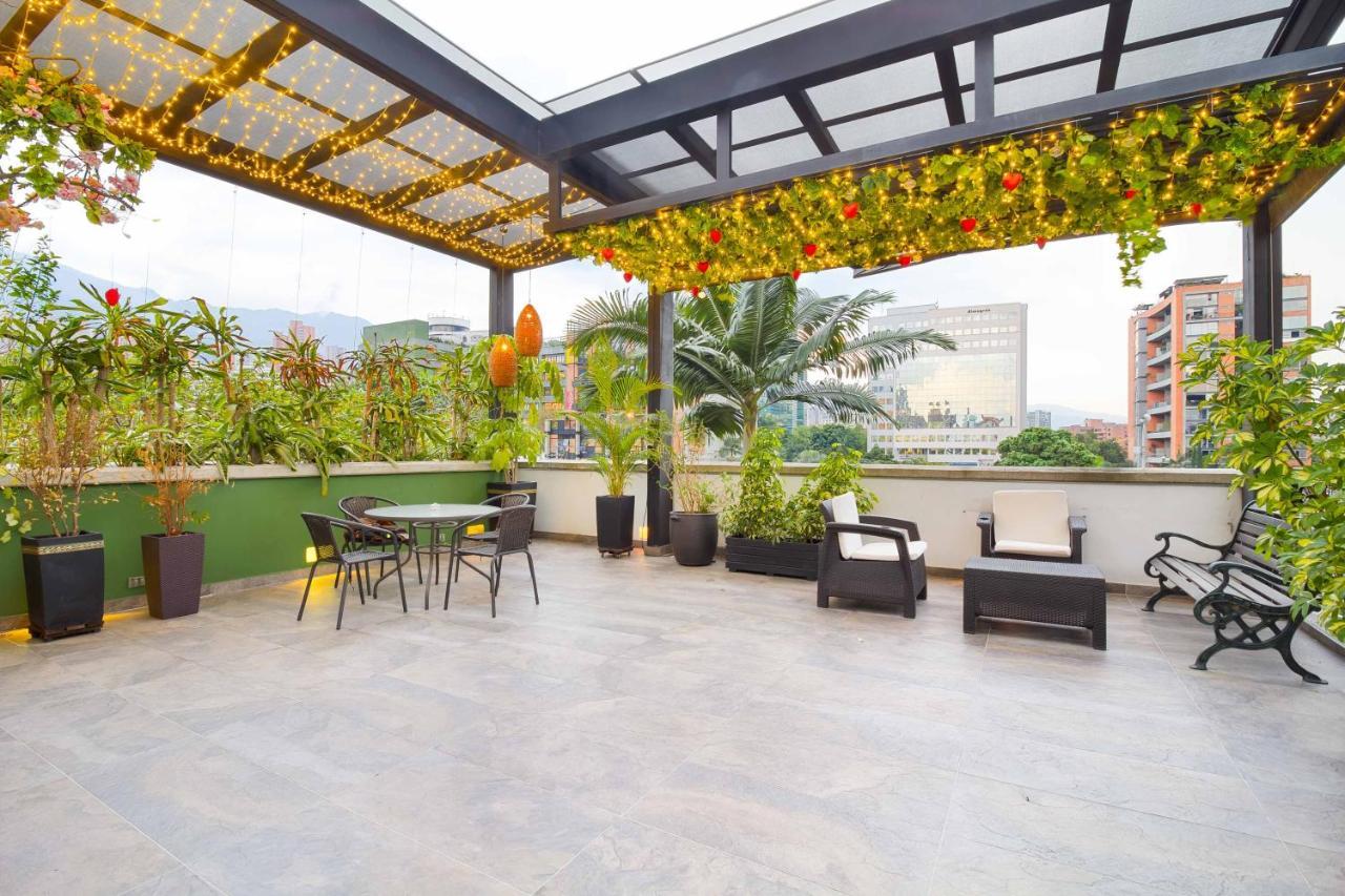 Camelot Apartahotel Medellín Buitenkant foto